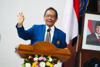 SIAP: Mantan Menkopolhukam Mahfud MD, bersedia gabung di Tim Komite Reformasi Polri yang dibentuk oleh Presiden RI Prabowo Subianto (Foto Istimewa)