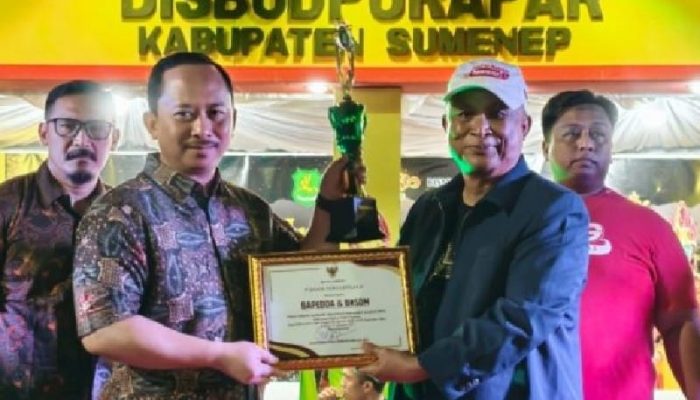 Labeng Mesem Jadi Simbol Kepemimpinan, Bappeda dan BKPSDM Sumenep Sabet Best Booth di Madura Night Vaganza 2025
