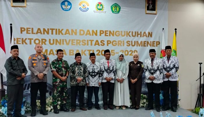 Asmoni Resmi Dilantik Jadi Rektor Universitas PGRI, Ini Pesan Wabup Sumenep