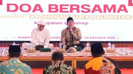 KHDIMAT: Wakil Bupati Sumenep Imam Hasyim, saat memberikan sambutan dalam kegiwtab doa bersama meminta keselamatan (Doc. Seputar Jatim)