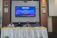 SAMBUTAN: Kepala Disdik Sumenep, Agus Dwi Saputra, saat membuka acara pelatihan peningkatan keterampilan bagi 240 warga belajar dari berbagai Pusat Kegiatan Belajar Masyarakat (SandiGT - Seputar Jatim) 