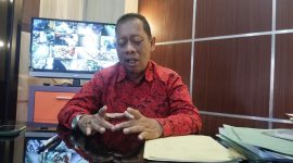 TEGAS: Kepala DKPP Sumenep, Chainur Rasyid, saat ditemui di kantornya (SandiGT - Seputar Jatim)