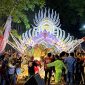 MEGAH: Musik Ton Tong Baladewa saat tampil di Jantung Kota Sumenep (Doc. Seputar Jatim)