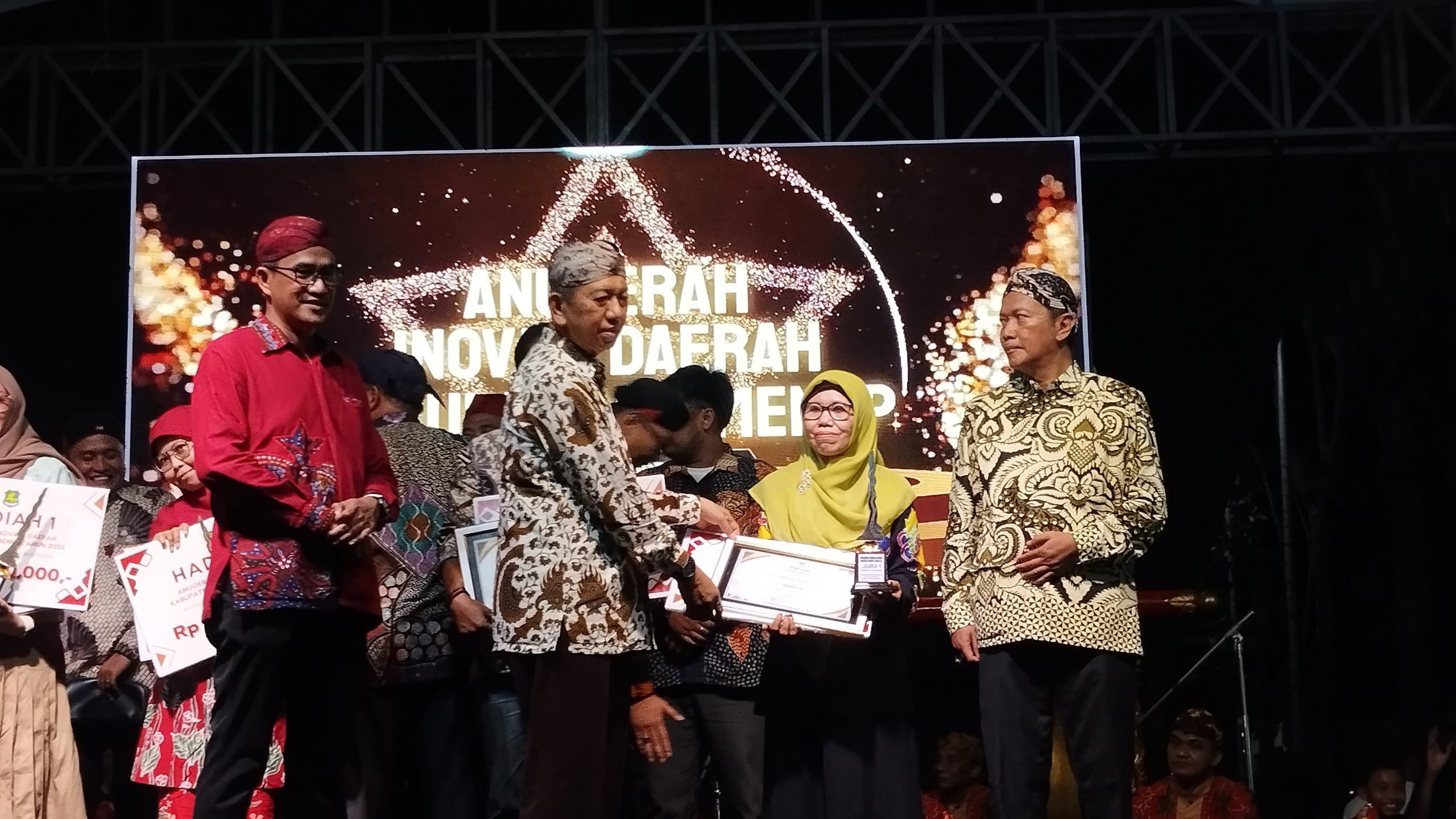 PDKT Disdukcapil Sumenep Masuk 4 Besar Inovasi Daerah 2025 IMG 20251025 WA0006 scaled
