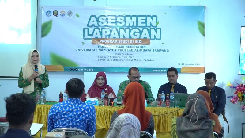FOKUS: Jajaran Dosen Universitas Nazhatut Thullab (UNT) Sampang, Madura, Jawa Timur, saat menjalani Assessment Lapangan dari LAM-PTKes (Doc. Seputar Jatim)