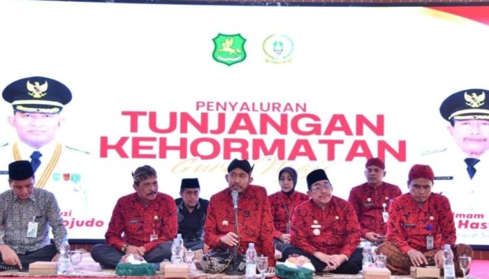 Tegakkan Pendidikan Moral, Pemkab Sumenep Beri Tunjangan Kehormatan kepada Ribuan Guru Ngaji