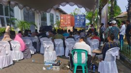 PROSES: PT PT ESM saat akan melakukan pengirimam 20 juta rokok lokal ke Filipina (Foto Istimewa)