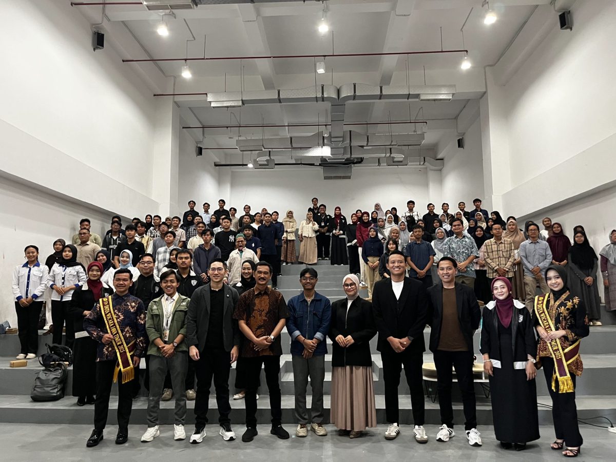 SWAFOTO: Foto bersama usa menggelar acara Hamd Talk To Inspire 2025 (Doc. Seputar Jatim)