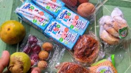 BUSUK: MBG kering yang dibarikan SPPG Lentang Jambu ke anak-anak sekolah (Doc. Seputar Jatim)