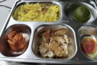 MAKANAN: Menu MBG yang disajikan dapur Dasuk Laok diprotes wali murid (SC WhatsApp)