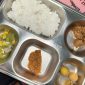 MAKANAN: MBG yang dikelola SPPG Legung Barat, di bawah naungan Yayasan Pondok Pesantren At-Ta’awun (Doc. Seputar Jatim)