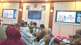 RAPAT: Pj. Sekda Sumenep Syahwan Effendy bersama Kepala Bappeda Arif Firmanto saat memimpin jalannya FKP RKPD 2027 di Aula Potre Koning Bappeda Sumenep (Doc. Jago Berita)
