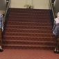 BEPASANGAN: Gambar pajangan patung contoh seragam busana budaya kraton Sumenep yang bakal di pakai ASN (Doc. Seputar Jatim)
