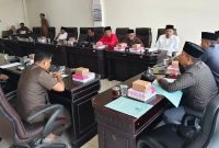 SERIUS: DPRD Sumenep, saat melakukan rapat optimalisasi kinerja 2026 (Foto Istimewa)