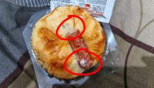 MAKANAN: Roti berjamur yang dibagikan SPPG Pakamban Laok 2 (Doc. Seputar Jatim)