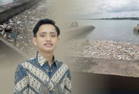 Mahsiswa UNIBA Madura, M. Rofiqul Mukhlisin, mengkritisi terkait tumpukan sampah yang mencemari perairan dan area sandar kapal di Pelabuhan Talango (Doc. Seputar Jatim)