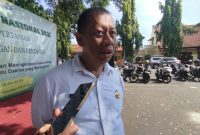 BERDINAS: Kepala Dinas Ketahanan Pangan dan Pertanian (DKPP) Kabupaten Sumenep, Chainur Rasyid, saat diwawancarai (SandiGT - Seputar Jatim)