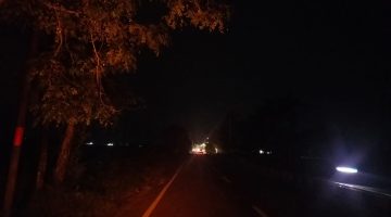 JALAN RAYA: Lampu Tugu 'Selamat Datang' Sumenep Mati Total (Doc. Seputar Jatim)