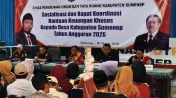 FOKUS: Dinas PUTR Sumenep saat menggelar sosialisasi program Bantuan Keuangan Khusus Desa (SandGT - Seputar Jatim)
