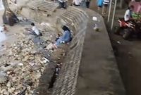 SC: Video viral yang memprotes kondisi Pantai Slopeng Sumenep