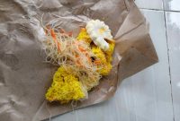 MAKANAN: SPPG Lenteng Timur 3 distribusikan MBG berbau ke siswa (Doc. Seputar Jatim)