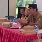 RAPAT: Kepala Dinsos P3A Sumenep, R. Rahman Riadi, saat melaksanakan pembentukan Satuan Tugas Perlindungan Perempuan dan Anak (Foto Istimewa)