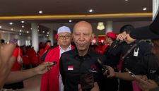 TEGAS: Ketua DPD PDI Perjuangan Jawa Timur, MH Said Abdullah saat diwawancarai usai menghadiri Musancab PDI Perjuangan Sumenep (Doc. Seputar Jatim)