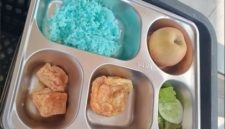 MAKANAN: Menu MBG yang diprotes wali murid di Dungkek (Doc. Seputar Jatim