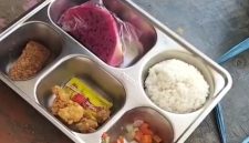 MAKANAN: MBG yang didistribusikan SPPG Pakamban Laok 2 diprores wali murid diduga sayurnya basi (Doc. Seputar Jatim)