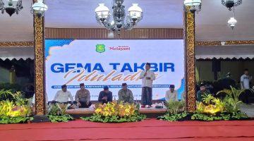 BERTAKBIR: Suasana malam takbiran malam Idul Adha 1447 H di Pendopo Agung Keraton Sumenep (Doc. Seputar Jatim)