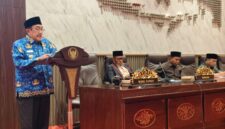 SAMBUTAN: Wabup Sumenep, Imam Hasyim, saat membuka rapat paripurna dengan agenda penyampaian Nota Penjelasan Bupati terhadap Raperda tentang Pertanggungjawaban Pelaksanaan APBD Tahun Anggaran 2025 (Doc. Seputar Jatim)