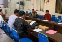 BERDEBAT: GMNI Cabang Sumenep menggelar audiensi dengan DPMD Sumenep (Doc. Seputar Jatim)