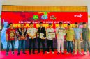 SEMANGAT: Foto bersama usai memberikan hadiah kepada pemenang lomba Pidato Gaya Bung Karno 2026 di Pendopo Agung Keraton Sumenep (Mufti Che -Seputar Jatim)