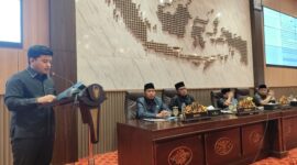 FOKUS: Suasana Rapat Paripurna DPRD Sumenep dengan agenda penyampaian laporan Banggar terhadap pembahasan Raperda tentang Pertanggungjawaban Pelaksanaan APBD Tahun Anggaran 2025 (Doc. Seputar Jatim)