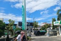 CERAH: Pintu masuk kantor BPRS Bhakti Sumekar (Mufti Che - Seputar Jatim)
