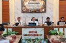 FOKUS: Bappeda Sumenep saat menggelar Focus Group Discussion (FGD) Penyusunan Roadmap Percepatan Pertumbuhan Ekonomi Kabupaten Sumenep di Ruang Rapat Potre Koneng (Dok. Seputar Jatim)