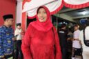 TERSENYUM: Direktur RSUD dr. H. Moh. Anwar Sumenep,  Erliyati, usai menghadari upacara HUR ke 81 RI (Dok. Seputar Jatim)