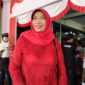 TERSENYUM: Direktur RSUD dr. H. Moh. Anwar Sumenep,  Erliyati, usai menghadari upacara HUR ke 81 RI (Dok. Seputar Jatim)