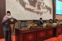 RAPAT: Wakil Bupati Sumenep, Imam Hasyim, saat membacakan Nota Keuangan Raperda Perubahan APBD Tahun Anggaran 2026 dalam rapat paripurna DPRD Sumenep (Dok. Seputar Jatim)