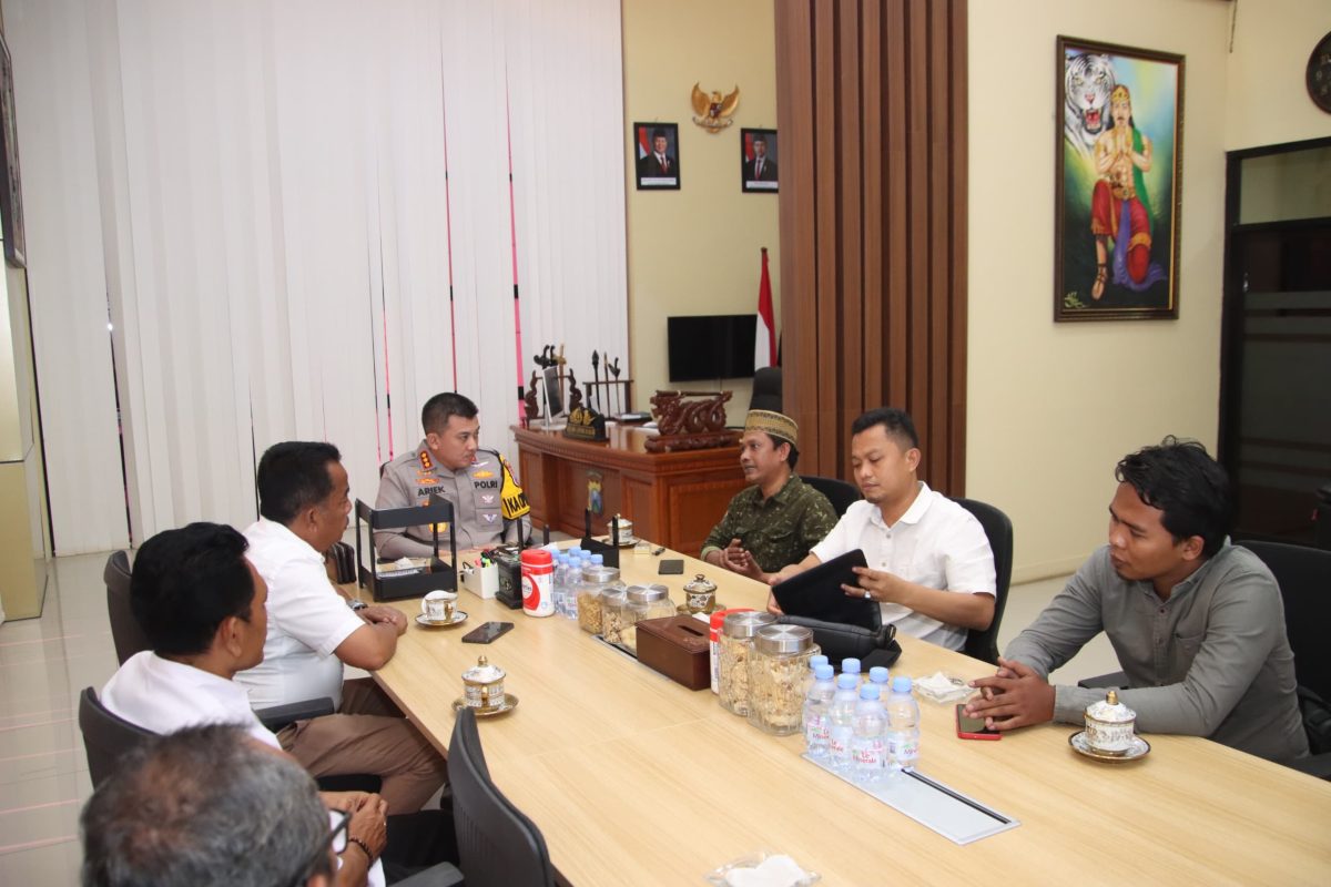 PERTEMUAN: Lakpesdam PCNU dan LPBH NU Kabupaten Sumenep saat melakukan audiensi bersama Kapolresta Sumenep (Dok. Seputar Jatim)