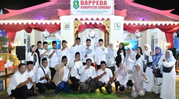 KOMPAK: Momen foto bersama di stan pameran Bappeda Sumenep dalam gelaran Madura Night Vaganza (MNV) 2026 (Dok. Seputar Jatim)