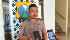 TEGAS: Kasi Humas Polresta Sumenep, Ipda Ardan, saat diwawancari sejumlah media (Foto Istimewa)