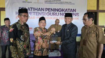 SKK Migas-KEI Perkuat Kompetensi Guru Non-PNS di Kepulauan Sumenep, Kemenag, DPRD dan Akademisi Beri Apresiasi