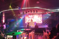 BERPESTA: Suasana Dj di Mr. Ball di Kabupaten Sumenep, pada Jumat (16/10) malam (Dok. Seputar Jatim)