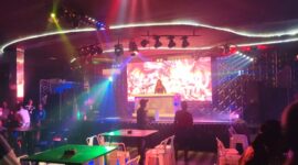 BERPESTA: Suasana Dj di Mr. Ball di Kabupaten Sumenep, pada Jumat (16/10) malam (Dok. Seputar Jatim)