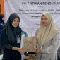 BERPRESTASI: Syahrini Firotul Irfah (kiri) saat menerima penghargaan sebagai Peserta Terbaik Putri dalam kegiatan PAB ke-VIII FKMSB Wilayah Jombang (Dok. Seputar Jatim)