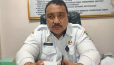 TEGAS: Kepala DPMD Sumenep, Achmad Dzulkarnain, saat ditemui di ruang kerjanya (Dok. Seputar Jatim)